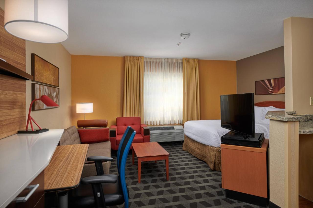 Mainstay Suites Tampa Moffitt-Usf Temple Terrace Eksteriør bilde