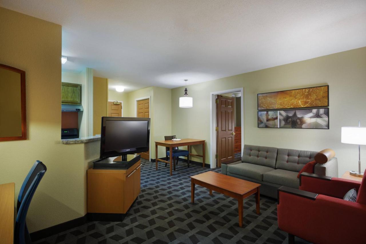 Mainstay Suites Tampa Moffitt-Usf Temple Terrace Eksteriør bilde