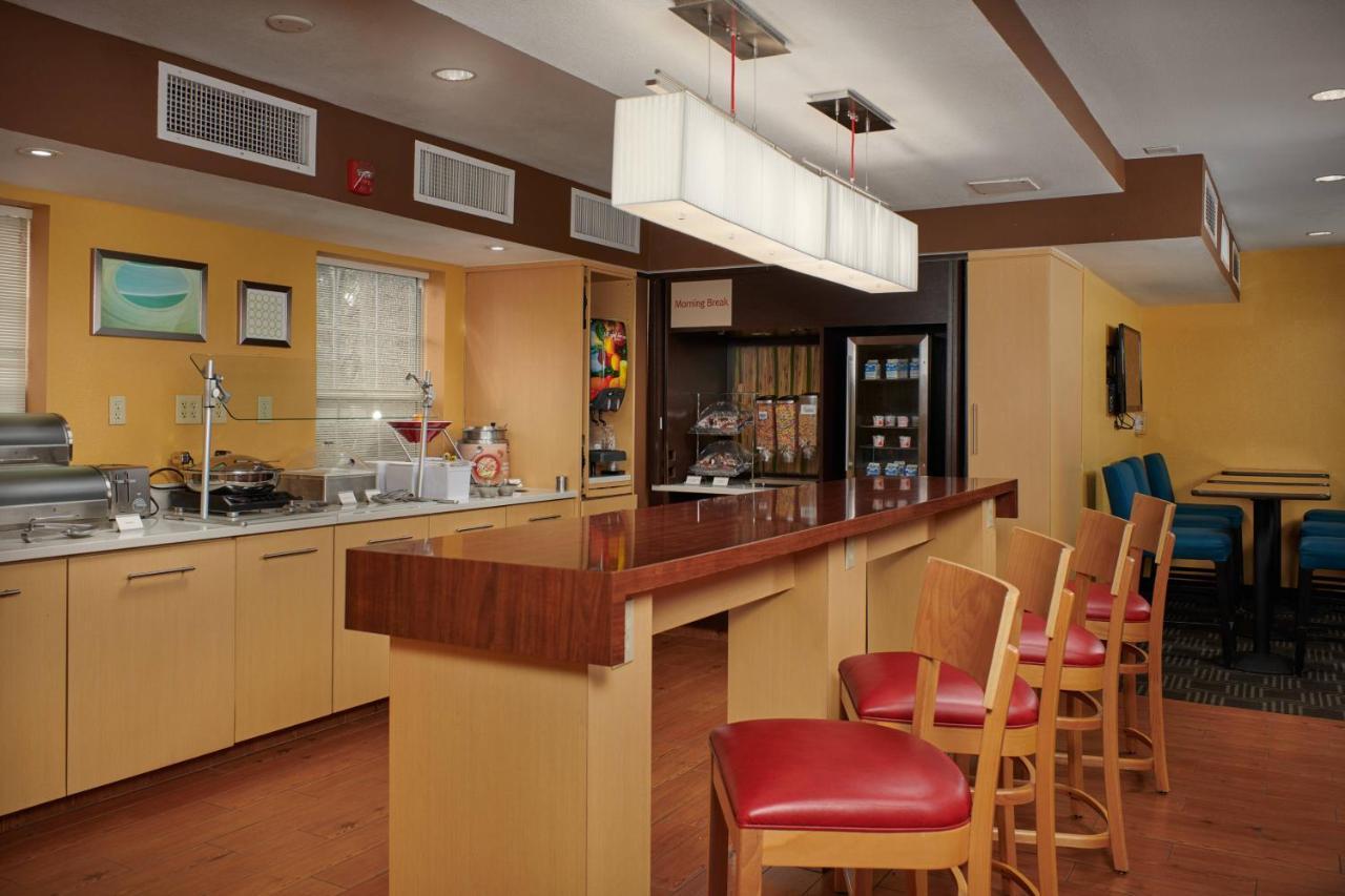 Mainstay Suites Tampa Moffitt-Usf Temple Terrace Eksteriør bilde