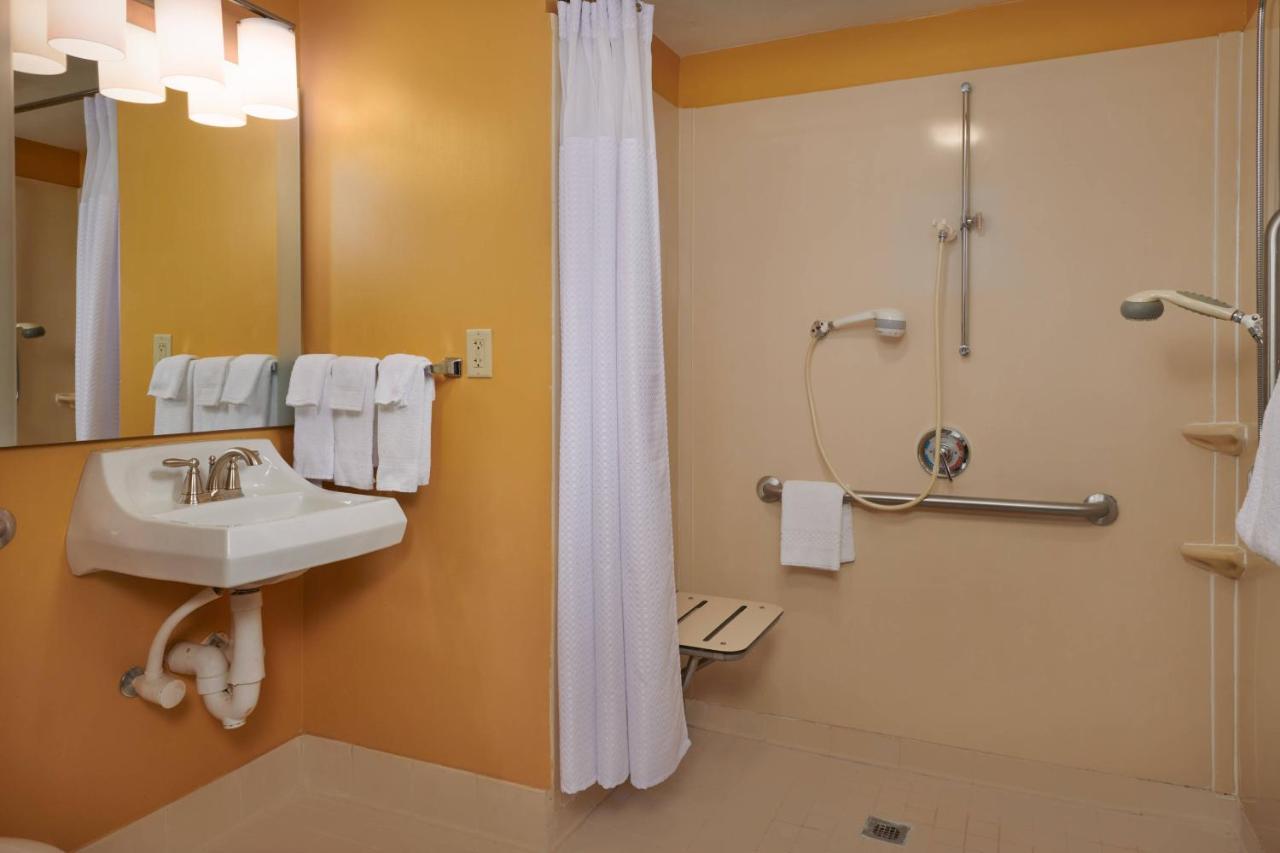 Mainstay Suites Tampa Moffitt-Usf Temple Terrace Eksteriør bilde
