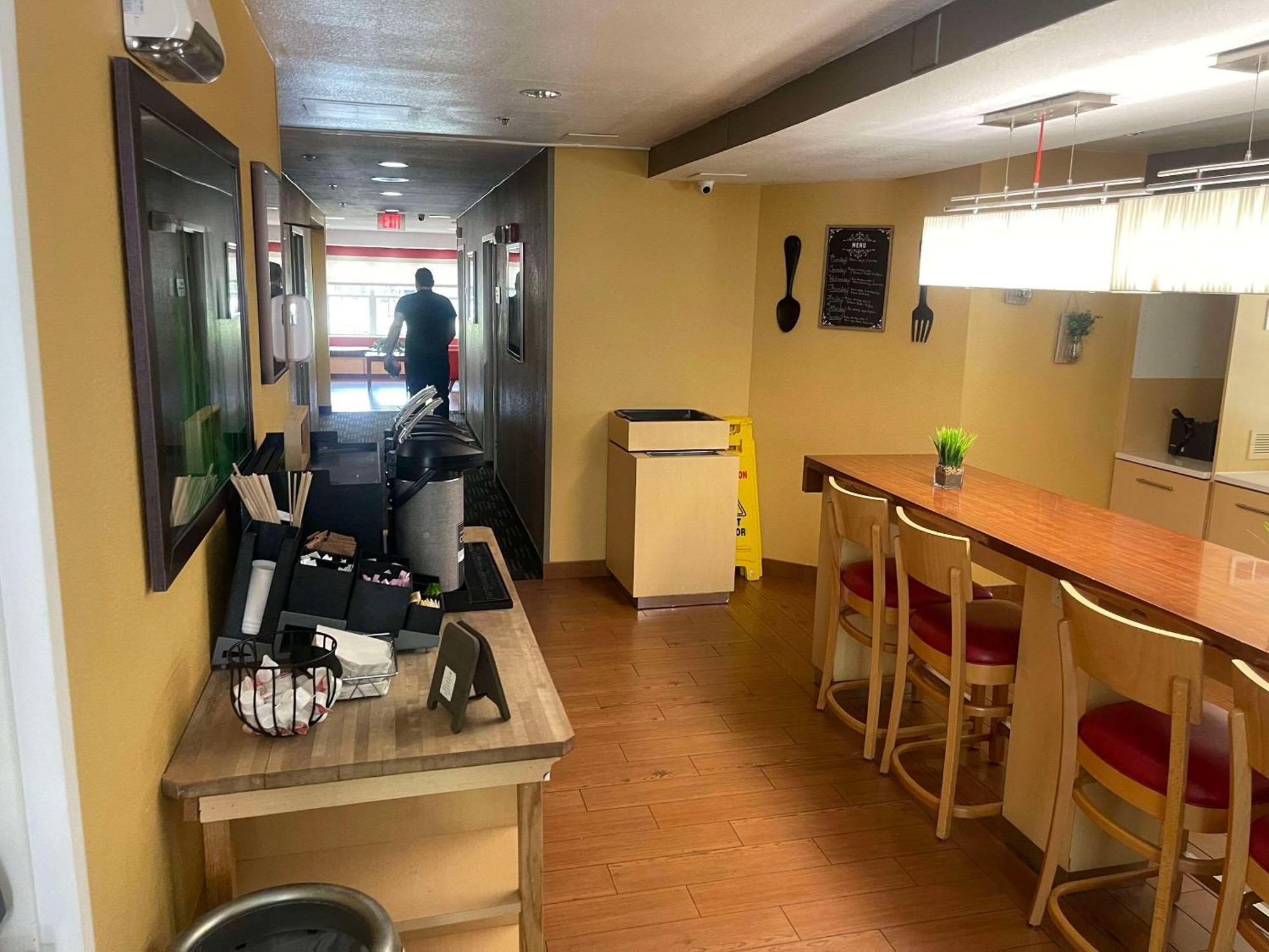 Mainstay Suites Tampa Moffitt-Usf Temple Terrace Eksteriør bilde